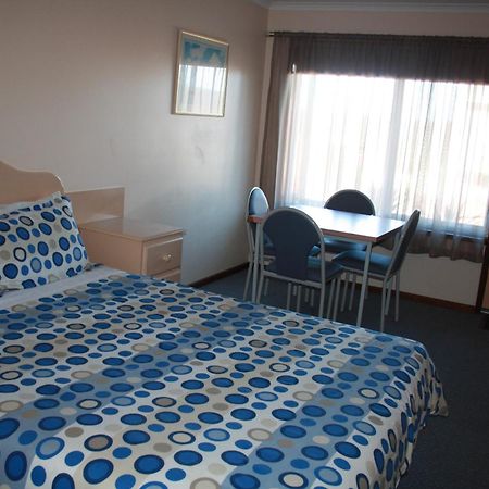 Raglan Motor Inn Warrnambool Extérieur photo